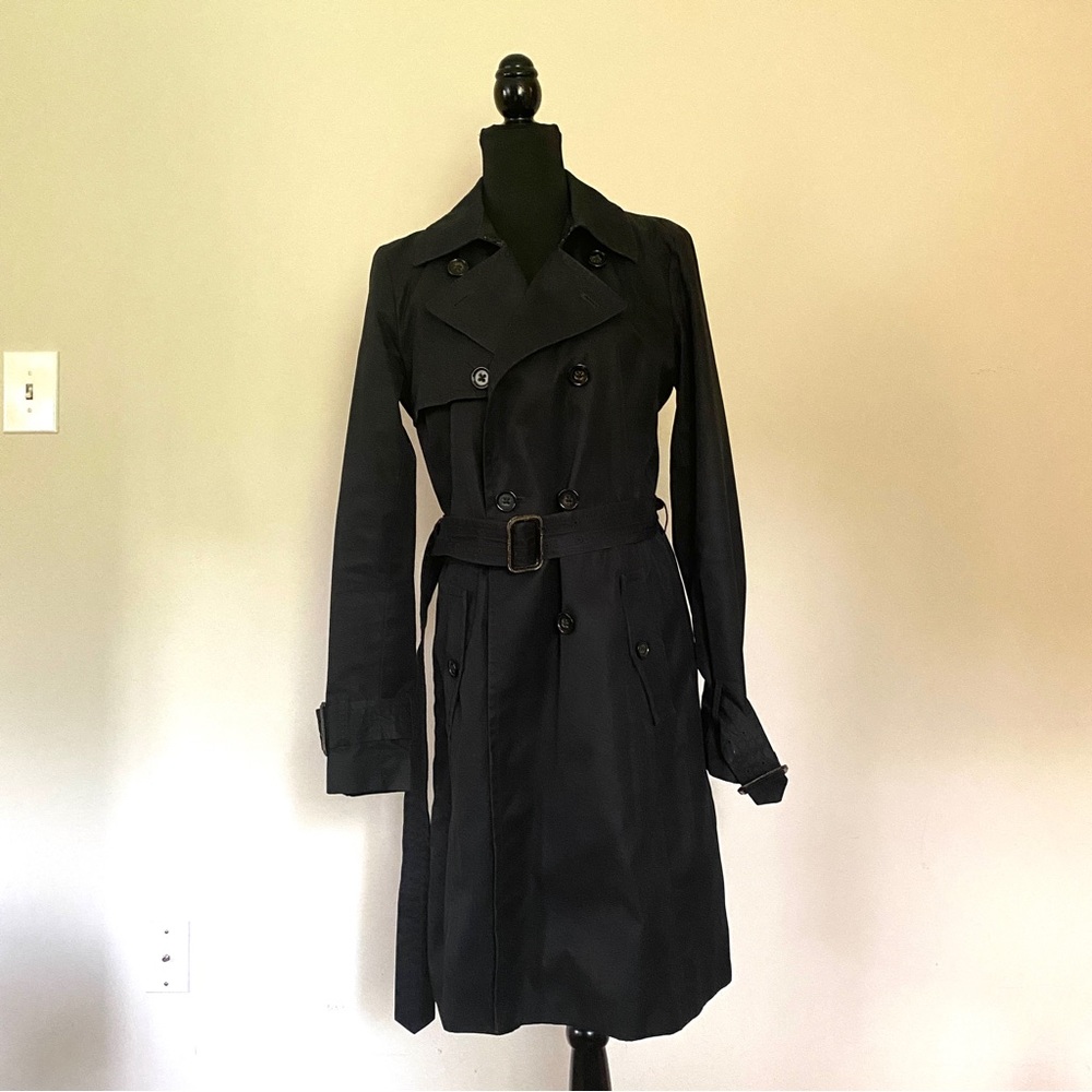 Banana Republic classic black trench coat. Leather buckles. Size medium.